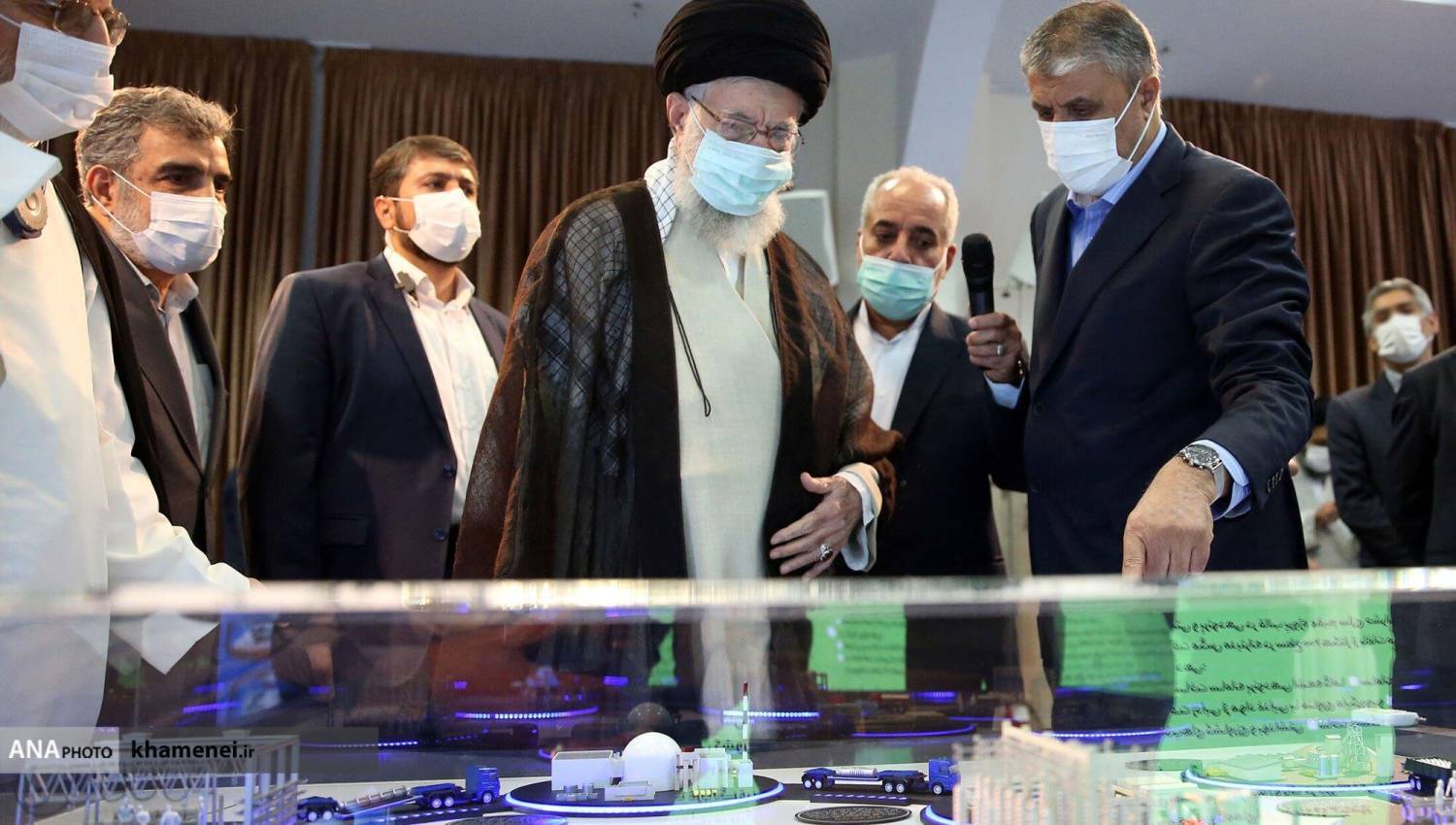 האייתוללה ח'אמנאי: למרות המצור, איראן הפכה חמושה יותר בנשק גרעיני