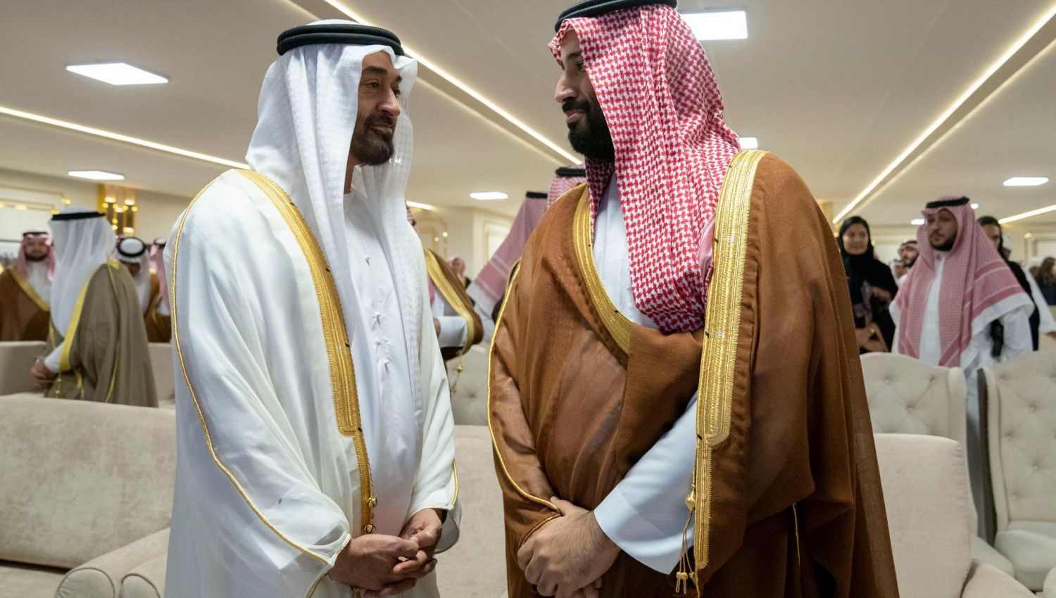 السعودية والإمارات: حرب غير معلنة 