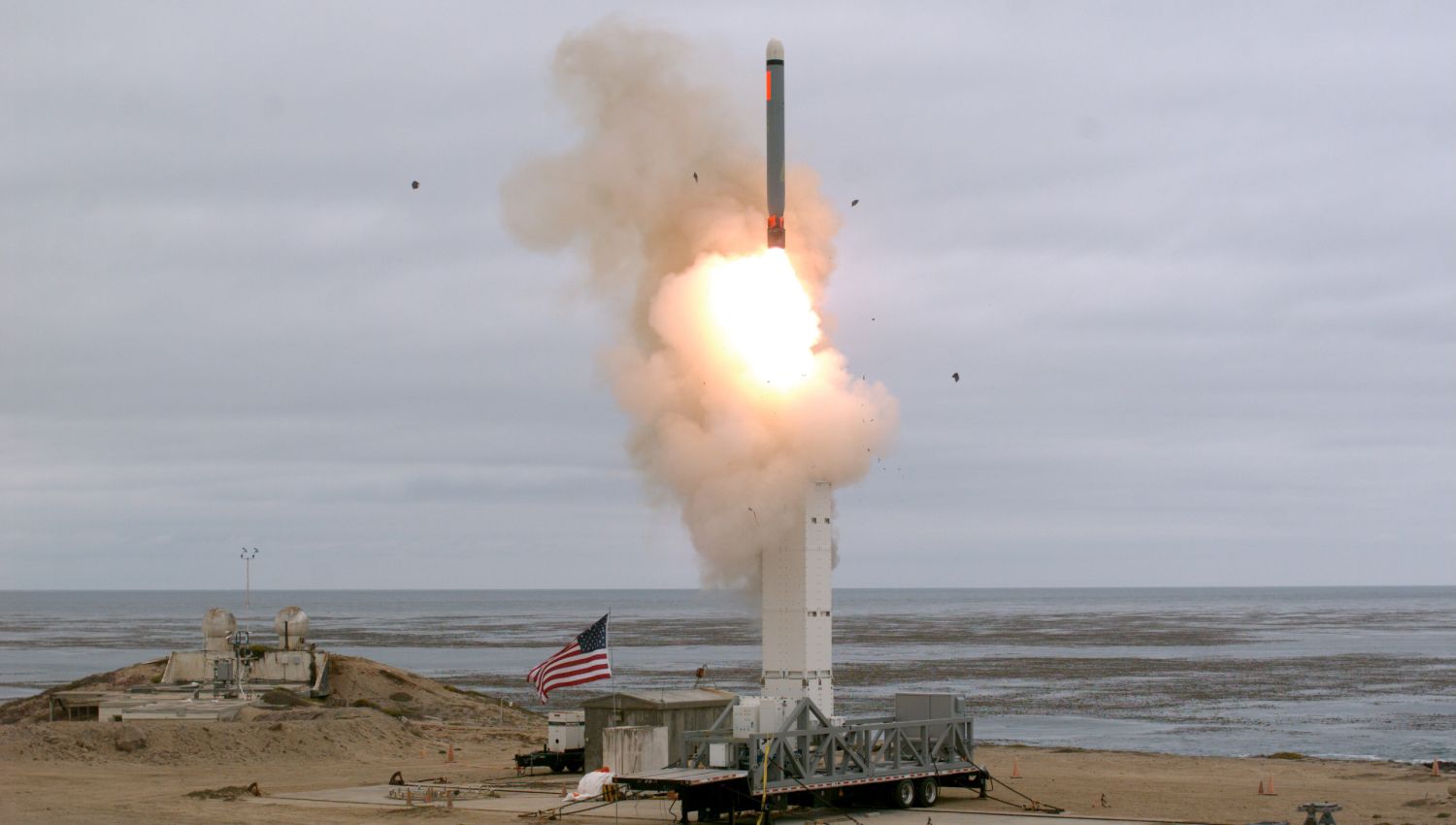 جون بولتون: أمريكا بحاجة الآن للدفاع الصاروخي أكثر من أي وقت مضى!!