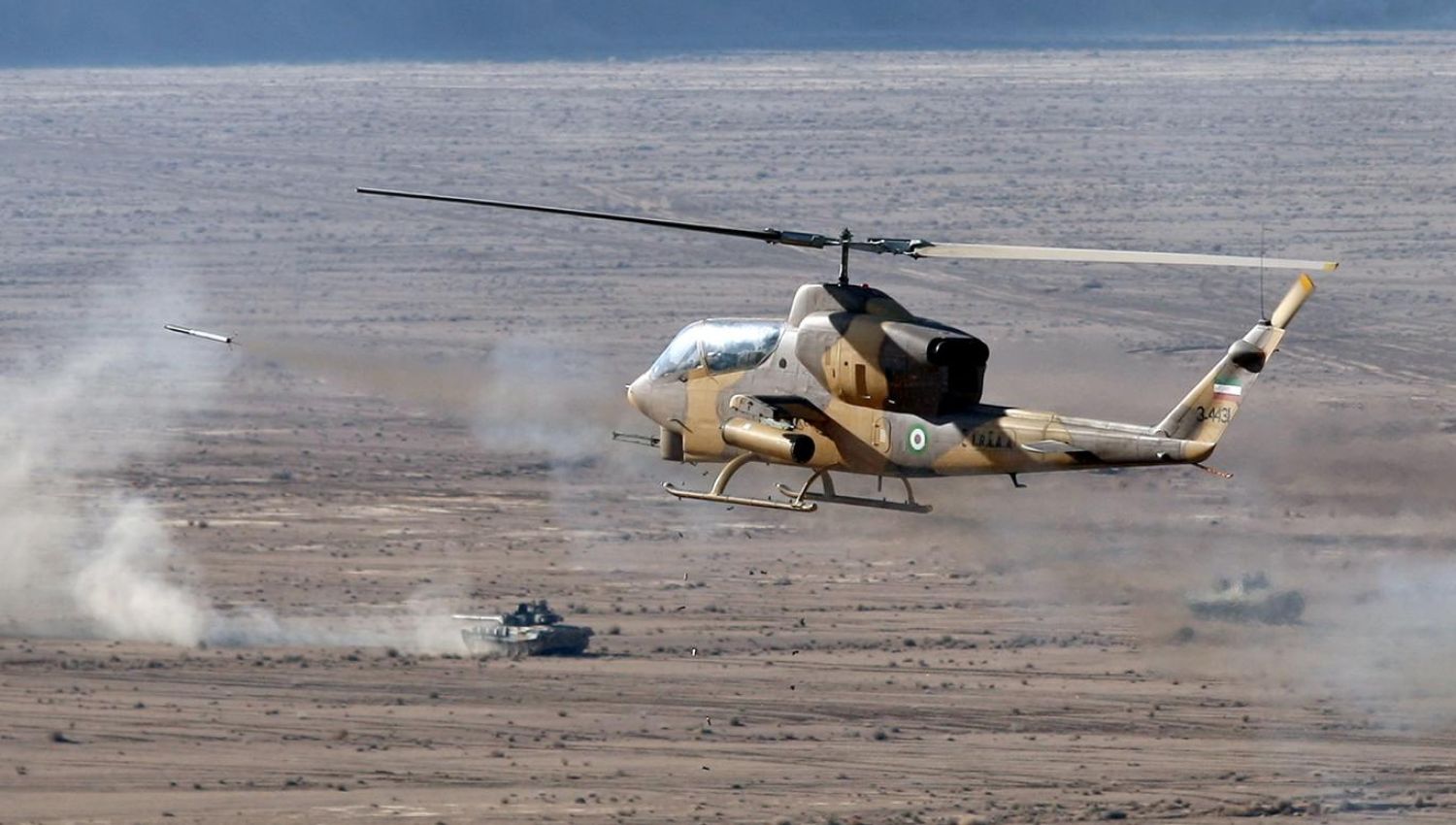 كيف ساهمت حرب الدفاع المقدس في تطوير سلاح المروحيات الإيرانية؟