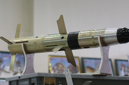 هآرتس: النموذج الايراني الجديد إقامة مصانع أسلحة في فروع الشرق الأوسط