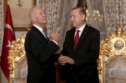 تركيا: لمواجهة المحور بتحريض أميركي