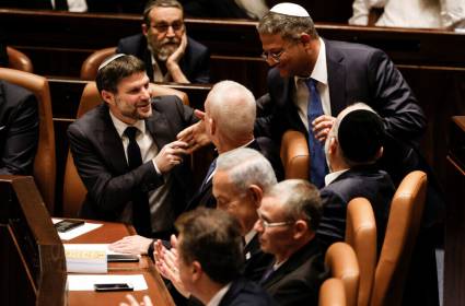 هآرتس: الحمقى في السياسة الإسرائيلية