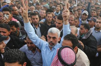 استطلاع للرأي: حماس الأكثر شرعية في غزة والضفة