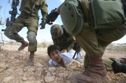 مجلة تايم: هذا ما يواجهه الأطفال الفلسطينيون في السجون الإسرائيلية؟