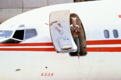 عملية إختطاف طائرة TWA الأميركية