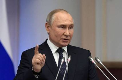 بوتين يحذر خصومه من الرد الصاعق ويفعّل سلاح الغاز