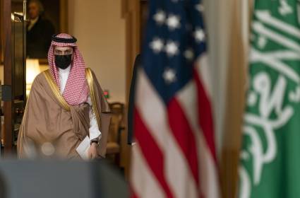 هل تتبع دول الخليج نهج قطر نتيجة احباطها من واشنطن؟