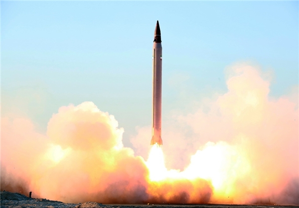 صاروخ باليستي إيراني 